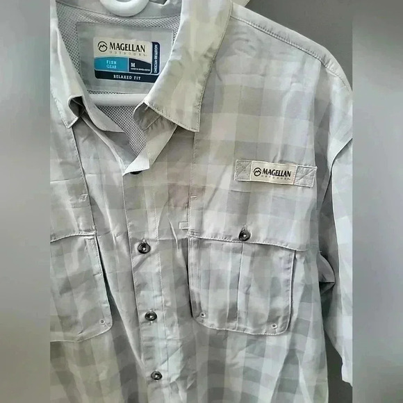 Magellan Outdoors Fish Gear Men's Button Down Collard Shirt Size L Relaxed Fit - Picture 2 of 6